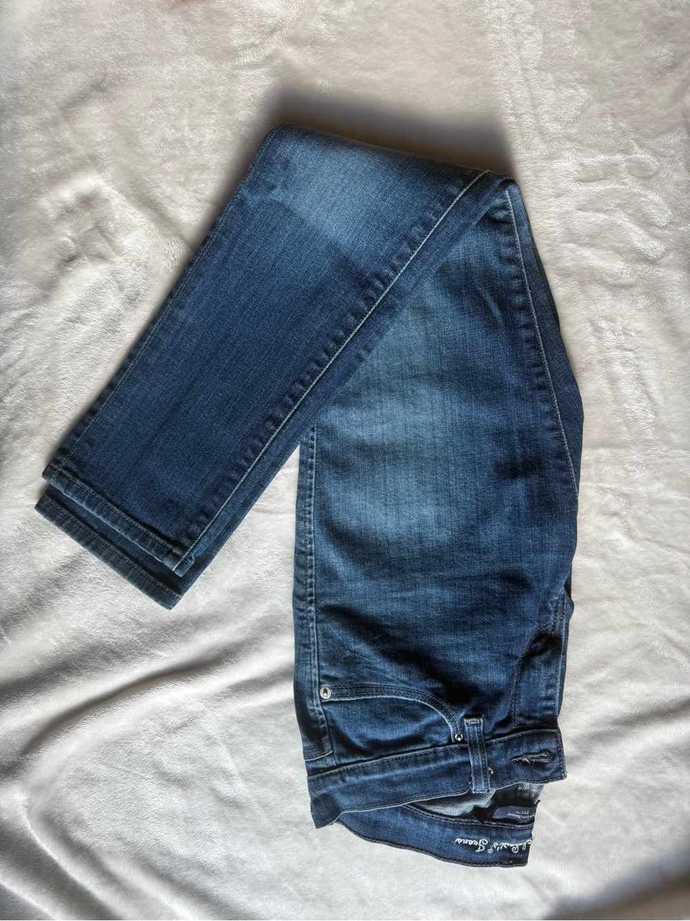 Levi's Women's Medium Blue Skinny Jeans